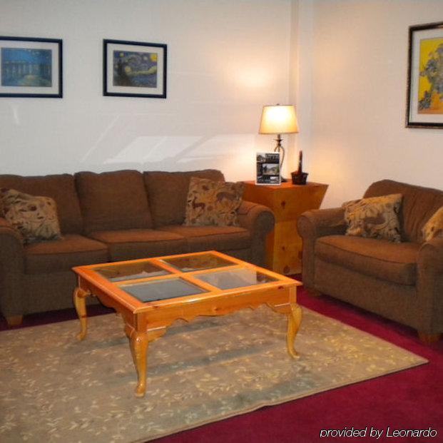 Cimarron Lodge Telluride Room photo